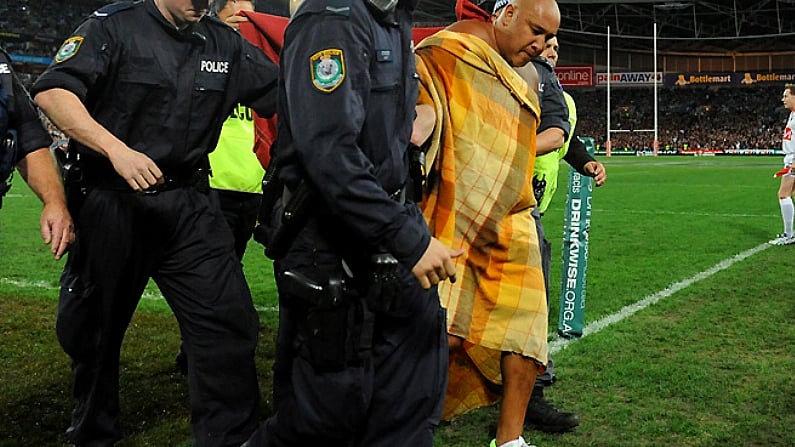 Video: Very Large, Very Naked Man Enters State Of Origin Game, Interferes With Play