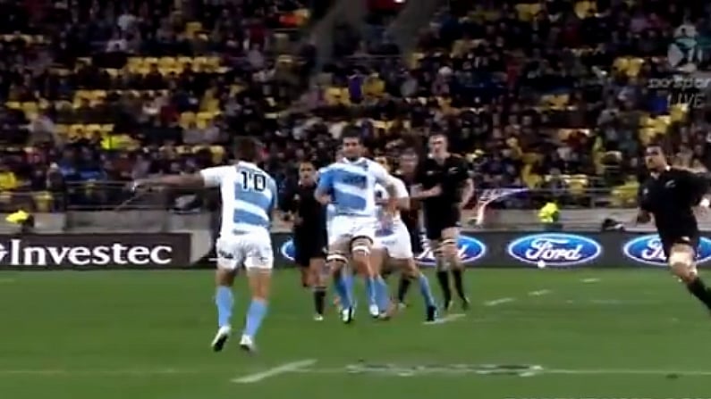 VIDEO: Brilliant Juan Martin Hernandez swerving kick to touch vs All Blacks.