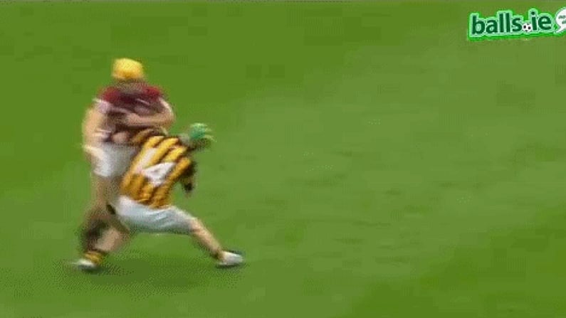 Top 10 GAA GIFs of the summer: No.1 - Johnny Coen runs straight through Richie Power.