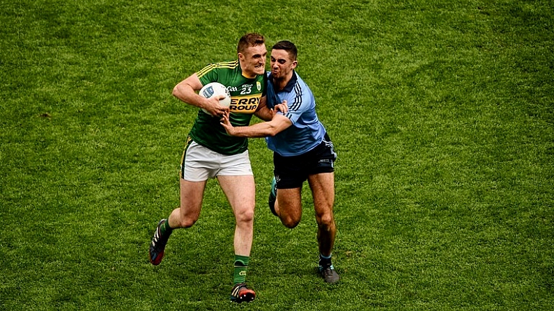 24 April 2016; Brendan O'Sullivan, Kerry, in action against James McCarthy, Dublin. Allianz Football League Division 1 Final, Dublin v Kerry. Croke Park, Dublin. Picture credit: Daire Brennan / SPORTSFILE