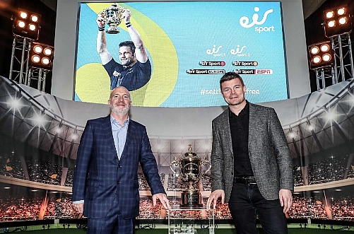 REPRO FREE***PRESS RELEASE NO REPRODUCTION FEE*** eir Sport Announcement of 2019 Rugby World Cup Broadcasting Rights, Dublin 5/7/2016 Photographed at the launch of eir Sport with Webb Ellis Trophy, the new name in Irish Broadcasting, is Mickey O'Rourke, CEO eir Sport, and former Ireland international Brian O’Driscoll. eir Sport has secured the Republic of Ireland rights to broadcast the 2019 Rugby World Cup in Japan together with rights for the 2017 Women’s Rugby World Cup hosted in Ireland, the annual U-20’s Championship between 2017-2019 and the Rugby Sevens World Cup in 2018. eir is delighted to announce that it has secured a range of additional Irish broadcasting rights to various sporting events and competitions. Mandatory Credit ©INPHO/Dan Sheridan