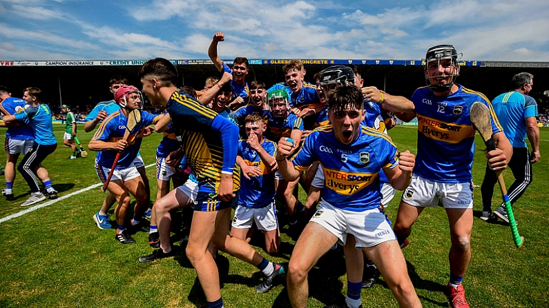 1 July 2018; Tipperary players celebrate following the Electric Ireland Munster GAA Hurling Minor Championship Final match between Limerick and Tipperary at Semple Stadium in Thurles, Tipperary. Photo by David Fitzgerald/Sportsfile