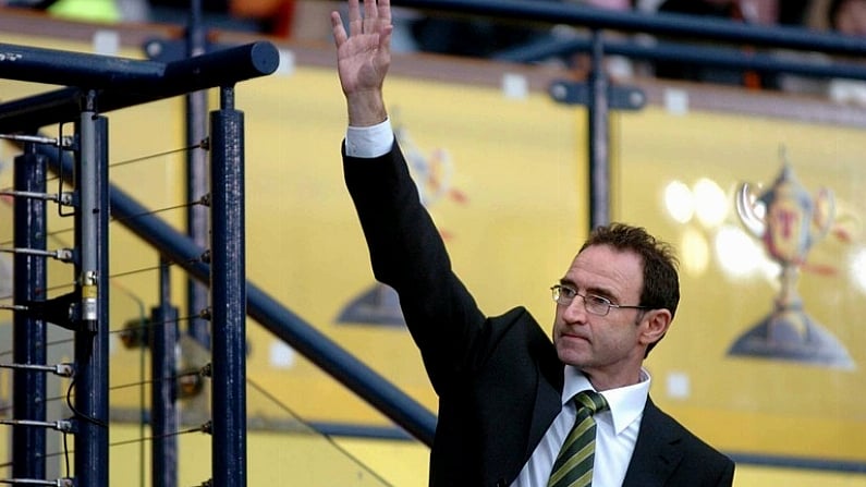 28 May 2005; Martin O'Neill, Glasgow Celtic manager, waves to the supporters for the last time as manager of Celtic in a competitive game. Scottish Cup Final, Glasgow Celtic v Dundee United, Hampden Park, Glasgow, Scotland. Picture credit; David Maher / SPORTSFILE