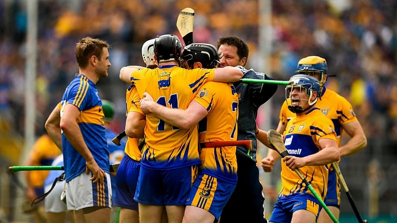 10 June 2018; Clare players, including Patrick O'Connor, Tony Kelly , Jamie Shanahan and Podge Collins celebrate winning the the Munster GAA Hurling Senior Championship Round 4 match between Tipperary and Clare at Semple Stadium in Thurles, Tipperary. Photo by Ray McManus/Sportsfile