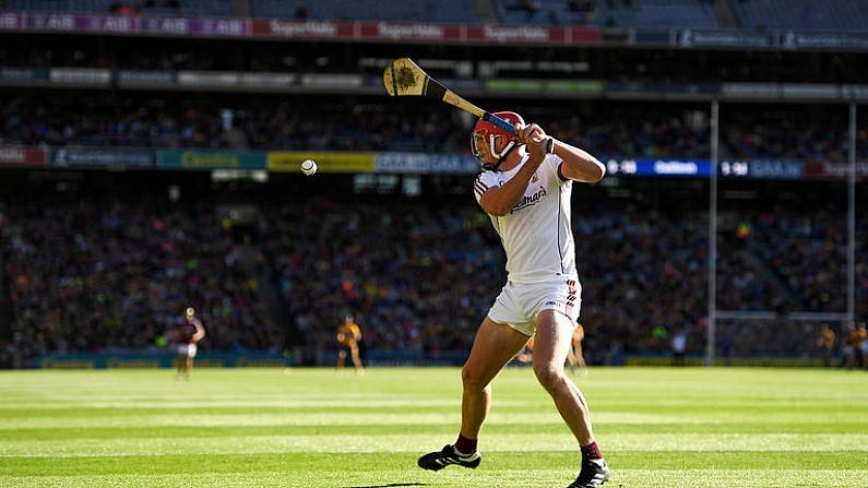 28 July 2018; James Skehill of Galway takes a free during the GAA Hurling All-Ireland Senior Championship semi-final match between Galway and Clare at Croke Park in Dublin. Photo by Ray McManus/Sportsfile