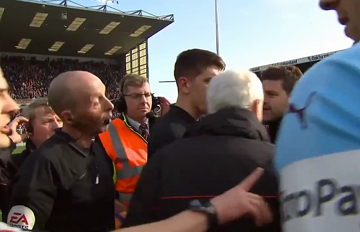 Mauricio Pochettino, Mike Dean