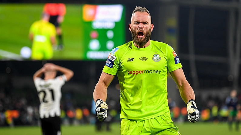 3 November 2019; Shamrock Rovers goalkeeper Alan Mannus celebrates saving a penalty from Dundalk's Daniel Cleary in the shoot-out during the extra.ie FAI Cup Final between Dundalk and Shamrock Rovers at the Aviva Stadium in Dublin. Photo by Stephen McCarthy/Sportsfile