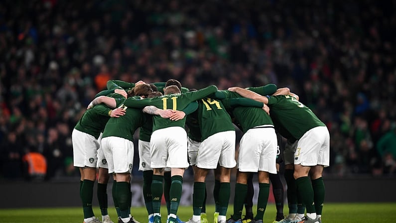 18 November 2019; Republic of Ireland players in a huddle prior to the UEFA EURO2020 Qualifier match between Republic of Ireland and Denmark at the Aviva Stadium in Dublin. Photo by Stephen McCarthy/Sportsfile