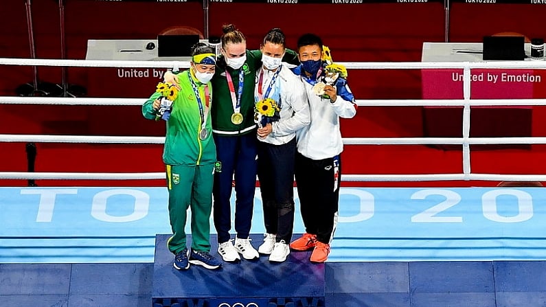 Kellie Harrington Shows Brilliant Sportsmanship At Tokyo 2020 Medal Ceremony