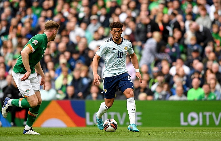 ireland scotland che adams