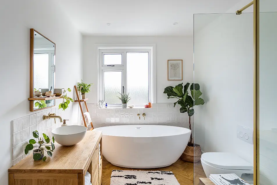 Freestanding tub to illustrate 'spa-throom' trend