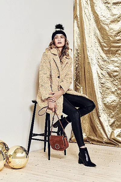 Dorothy Perkins Long Teddy Coat in Tan, £47.99 (was £59.99); Coated Frankie Jeans in Black, £26; Ring Saddle Cross Body Bag in Tan, £10 (was £20); Analisa Point Boots in Black, £21 (were £35); hat out of stock