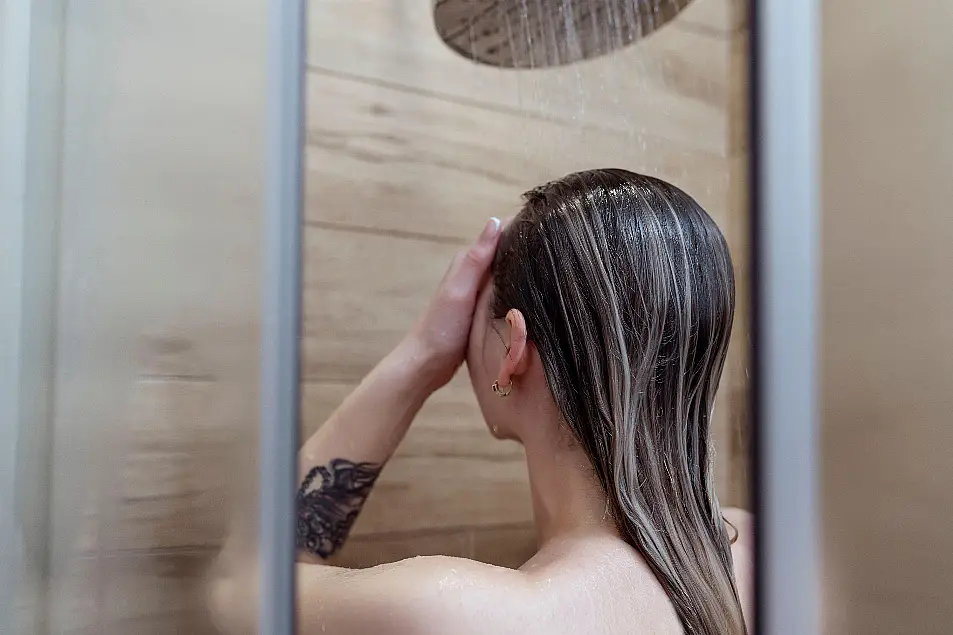 woman washing hair