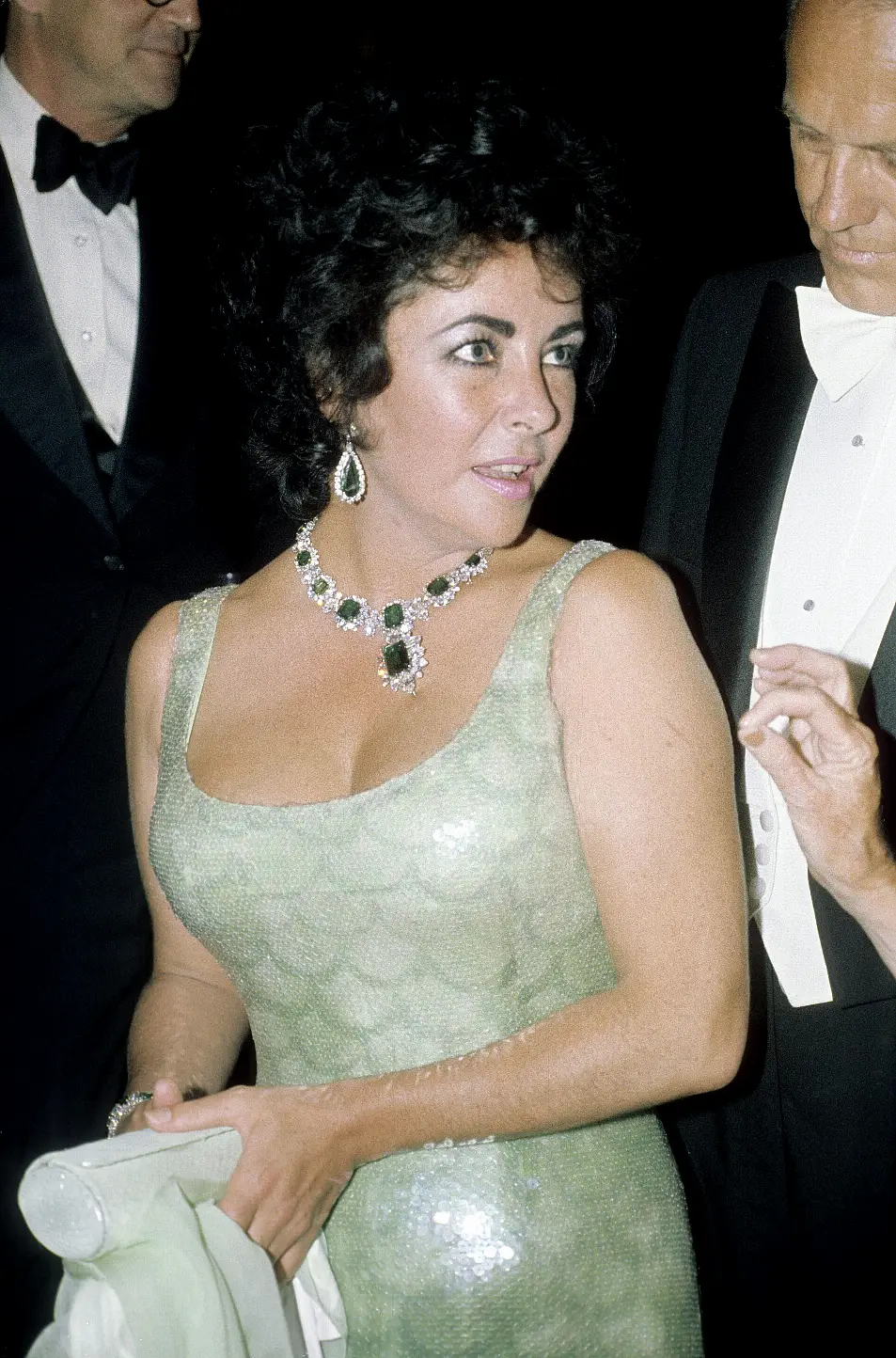 Elizabeth Taylor arrives for a gala dinner attended by Queen Elizabeth ll in Washington DC, USA on July 01, 1976