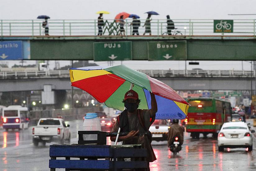 Typhoon-Ravaged Philippines Pummelled By New Storm