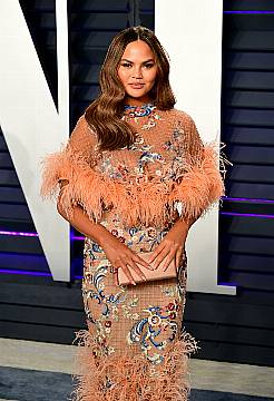 Celebrities On Their Sobriety, As Chrissy Teigen Explains Why She Has Given Up Drinking