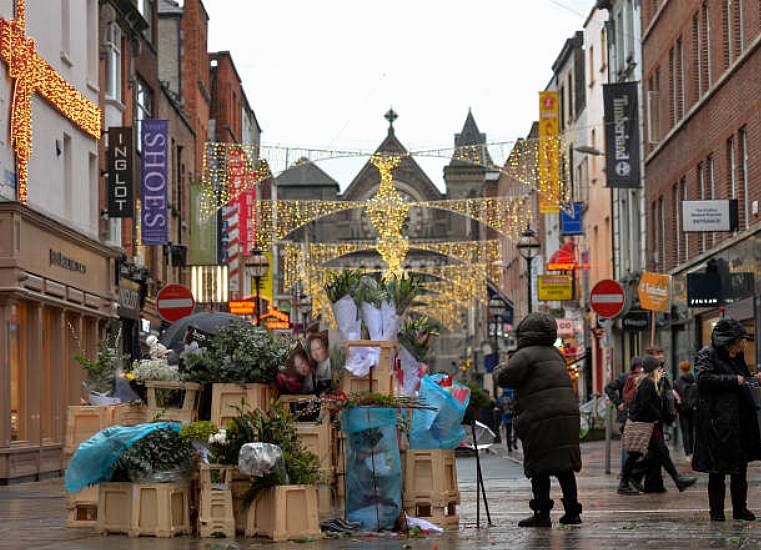 Full-Time Buskers Urge Dublin City Council To Reconsider Christmas 'Blanket Ban'