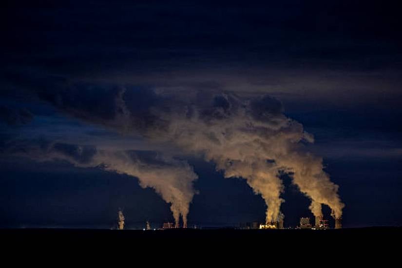 Un Says Emissions Hit New Record Last Year, Putting World On Track For Rise Of Three Degrees