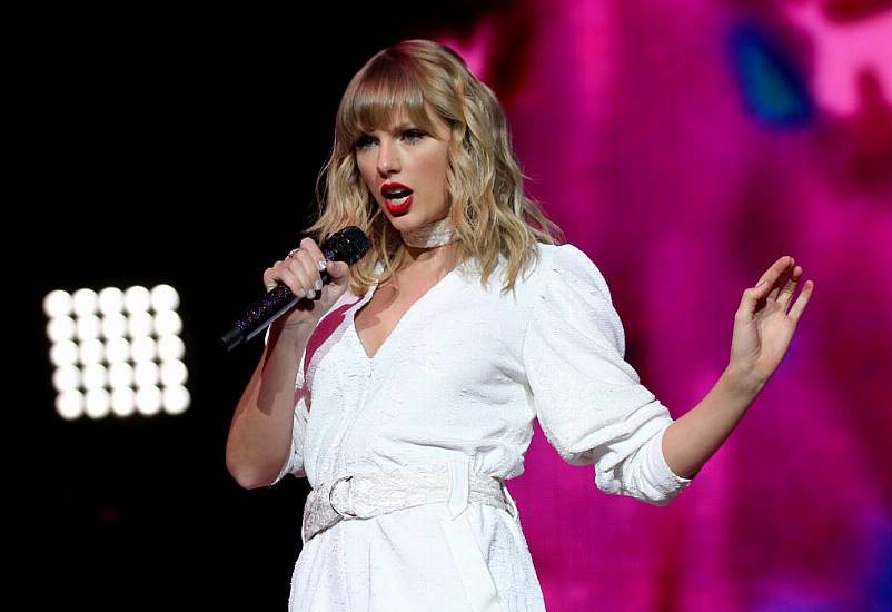 Taylor Swift On Course For Chart Success After Releasing Surprise Album