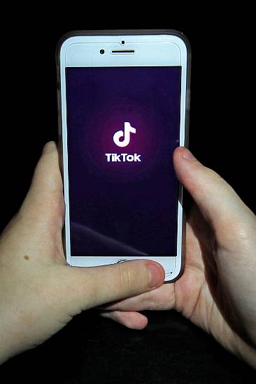 Tiktok Told Systems Are Failing To Spot Anti-Vaccine Misinformation