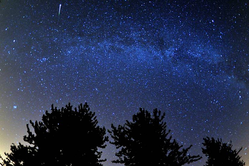 'Best Meteor Shower Of The Year' To Peak Over Ireland Tonight