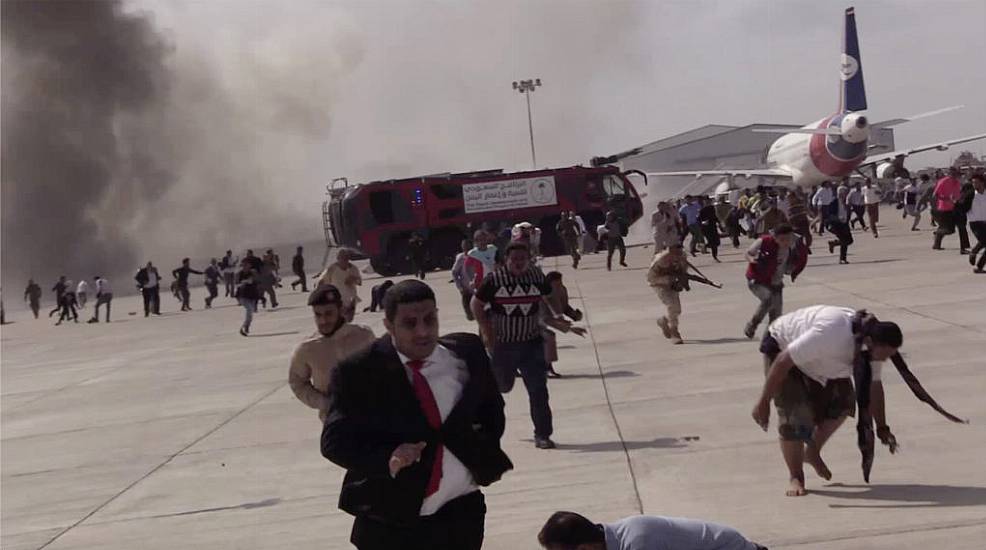 Deadly Blast Hits Yemeni Airport Shortly After Government Plane Lands