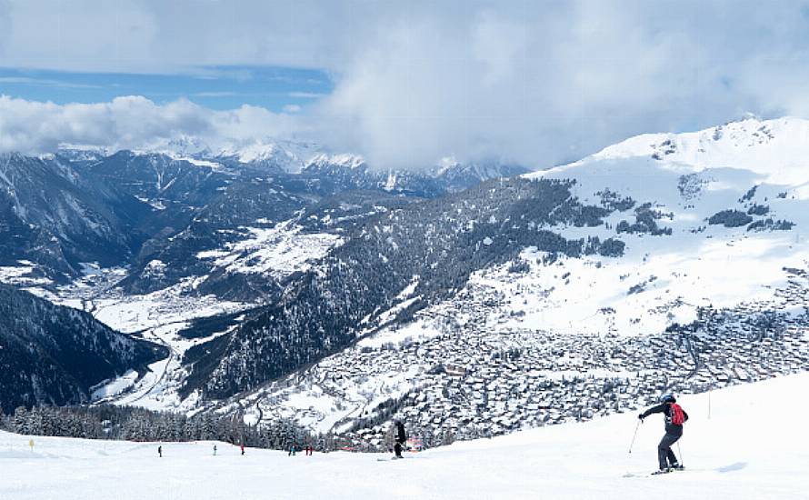 Austria Finds 96 Foreigners In Breach Of Lockdown Rules At Top Ski Resort