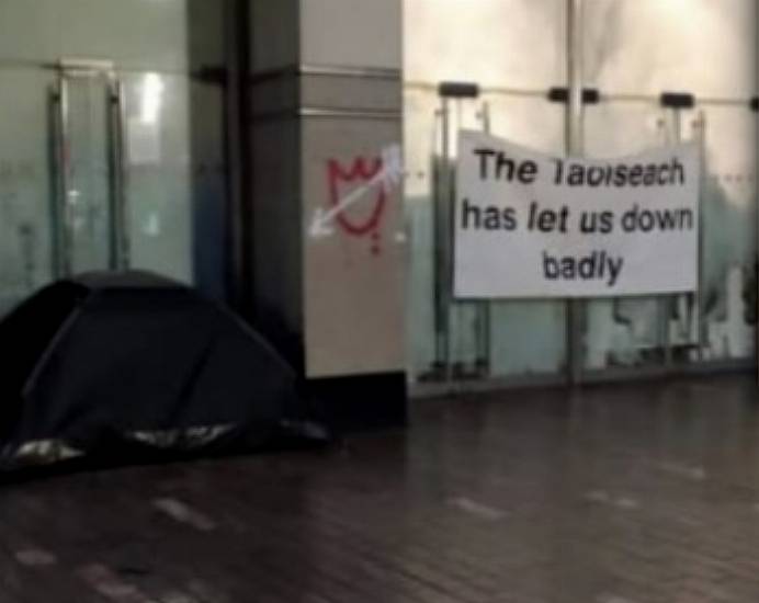 Employees On Debenhams Picket Warn Of Possible Deaths From Homeless Sleeping In Bins