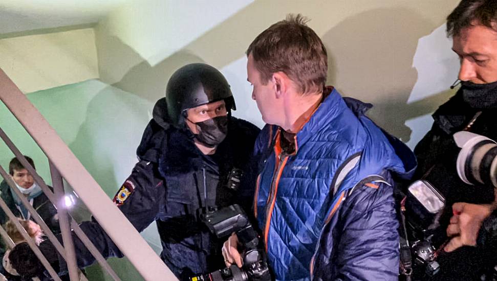 Alexei Navalny’s Brother Arrested During Police Raids On Moscow Apartments