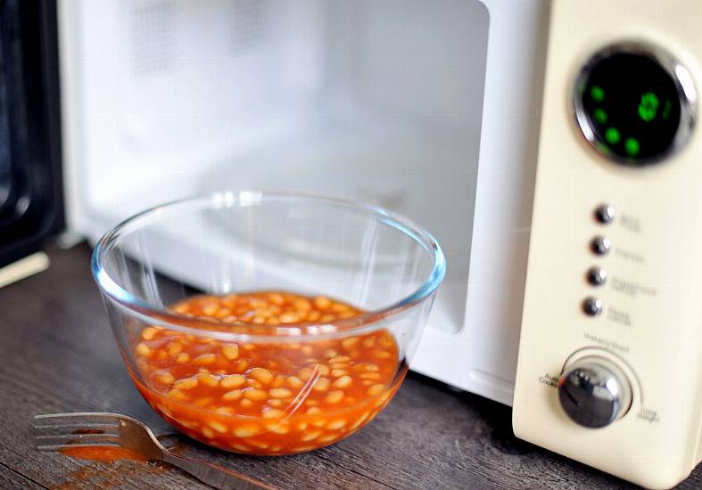 Calls For Uk Politicians To Debate Baked Beans On Weetabix For Breakfast