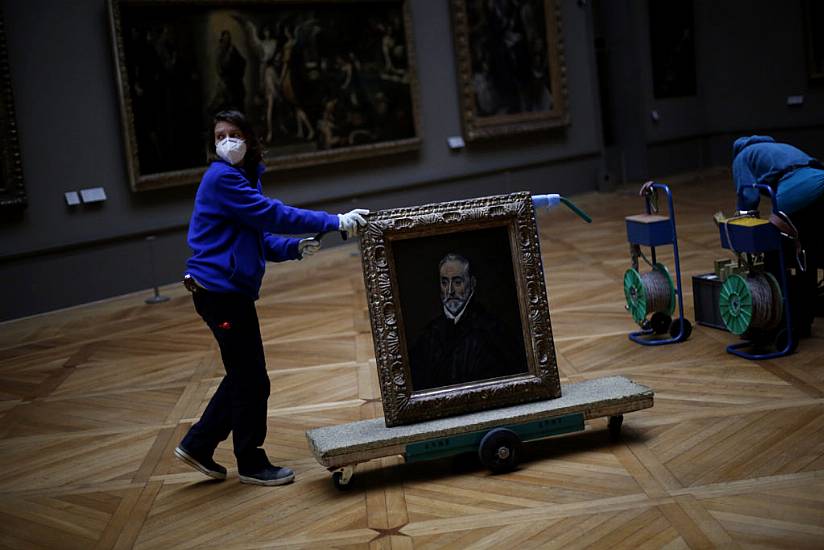 Lockdown Aids Louvre As ‘This Sleeping Beauty’ Gets ‘Time To Powder Her Nose’