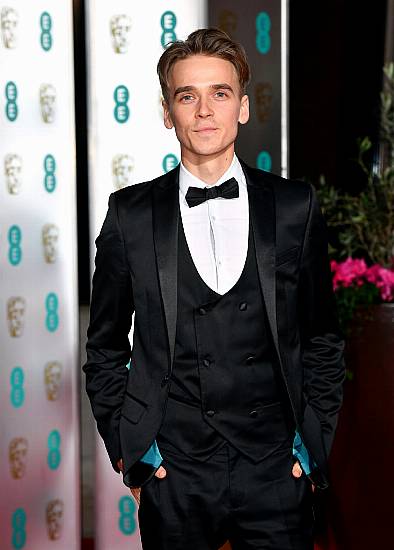 Social Media Star Joe Sugg Lands First Tv Acting Role