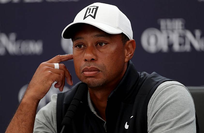 Tiger Woods Suffers Leg Injuries In California Car Crash