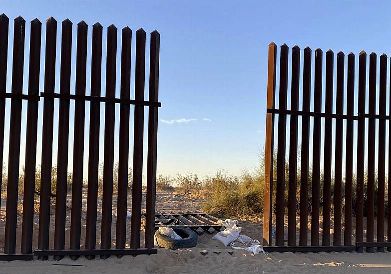 Suv In Crash Where 13 Died Came Through Hole In Border Fence