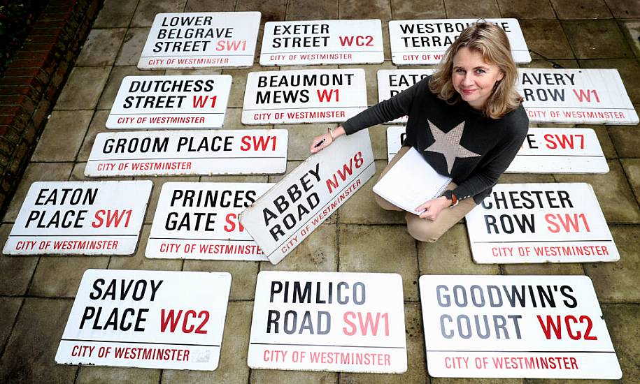 Abbey Road Street Sign Fetches £37,000 At Auction