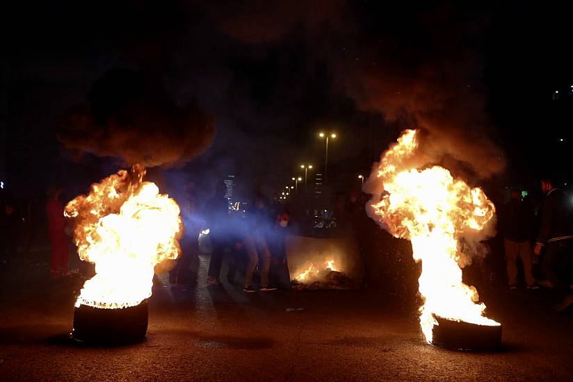 Lebanon’s Caretaker Pm Warns Of Chaos Amid Currency Plunge