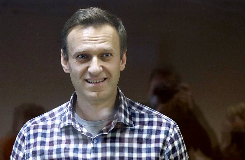 Russian Opposition Leader Alexei Navalny Describes Conditions Inside Prison