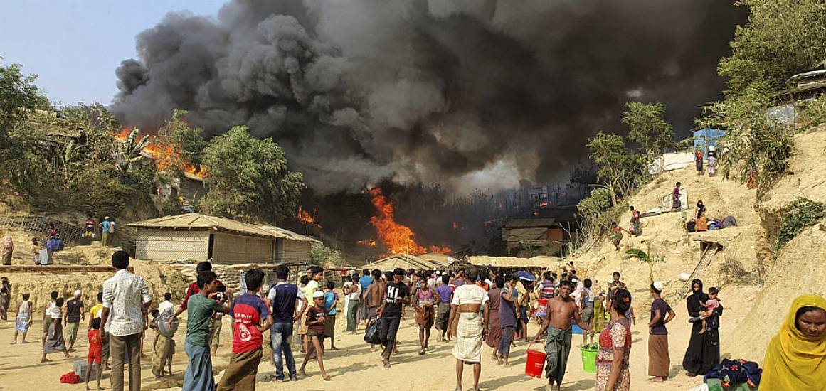 Fire Destroys Hundreds Of Shelters At Rohingya Refugee Camp