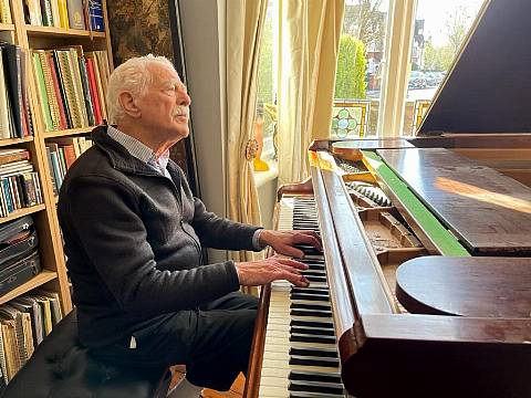 ‘Piano Grandad’ Delights Tiktok With Performances In Wife’s Memory