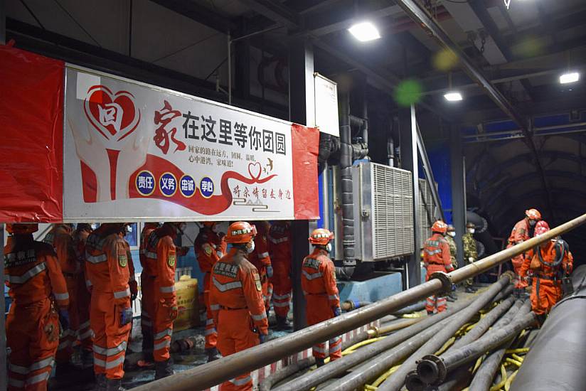 21 Chinese Coal Miners Trapped By Underground Flood