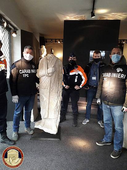 Off-Duty Italian Art Squad Police Officers Find Looted Statue In Belgian Shop