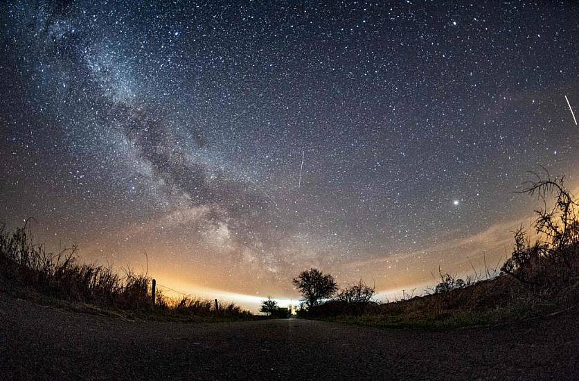 Night Owls To Be Treated To Best Of Meteor Display Over Ireland Tonight