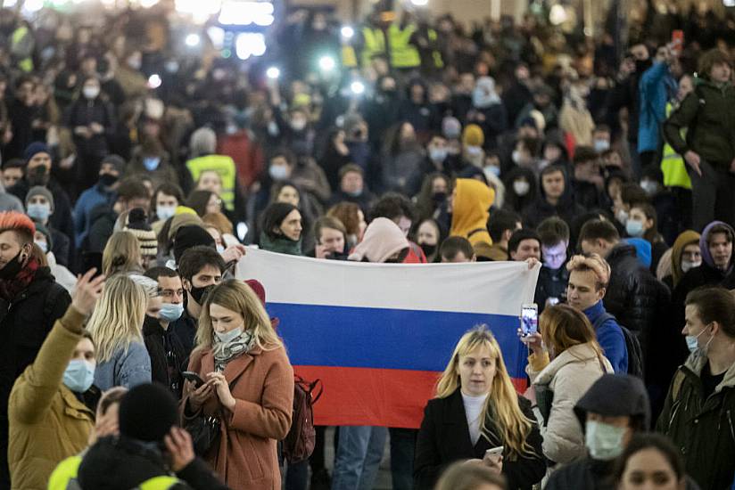 Thousands March In Moscow Calling For Alexei Navalny To Be Freed