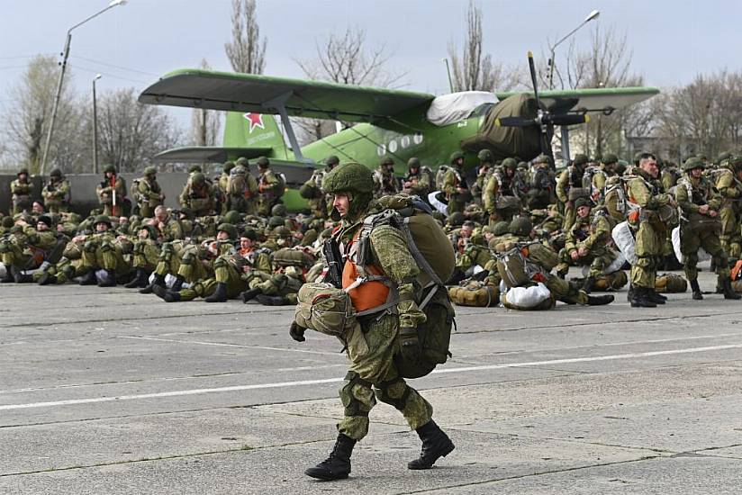 Russia Orders Troops Pullback But Keeps Weapons Near Ukraine