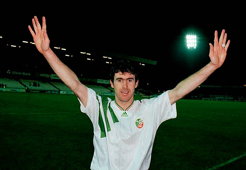 Ireland Midfielder Alan Mcloughlin Dies Aged 54