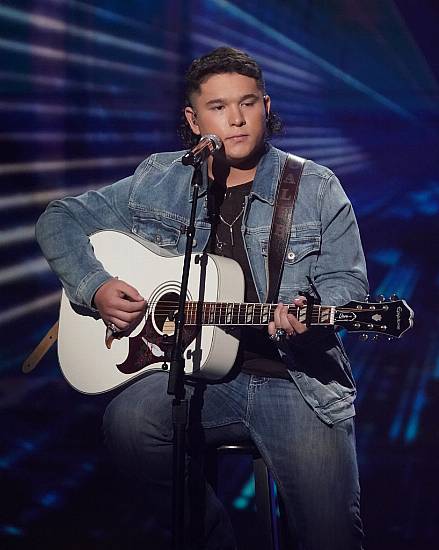 American Idol Contestant Leaves The Show Over Controversial Video