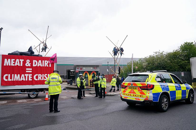 Arrests After Animal Rights Activists Blockade Uk Mcdonald’s Depots