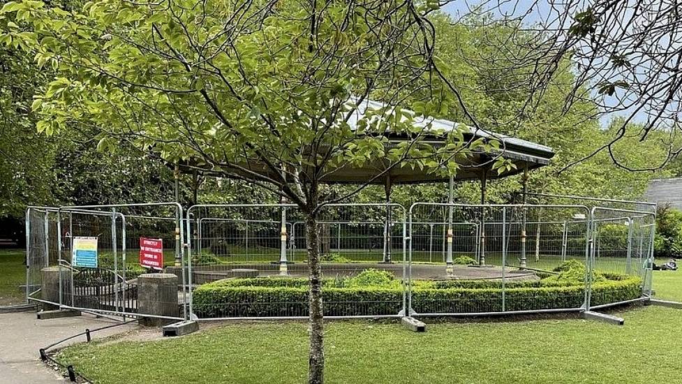 Stephen's Green Bandstand Closed To Protect It From Vandalism - Opw