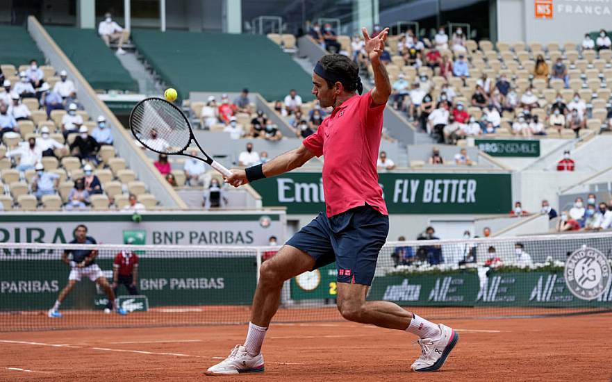 Angry Roger Federer Loses Cool With Umpire On Way To Victory Over Marin Cilic