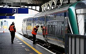 Irish Rail Criticised After Advising Pre-Booked Passengers To Consider Later Trains